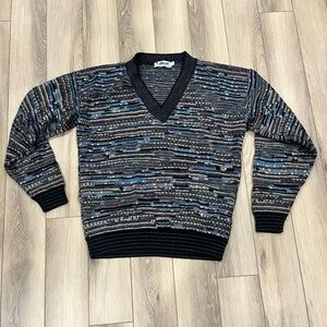 Lavane Women’s Multicolor V-Neck 90s Sweater